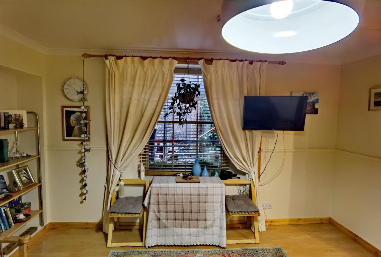 Studio In The Heart Of Kirkwall Or00239F Islas Orcadas Exterior foto